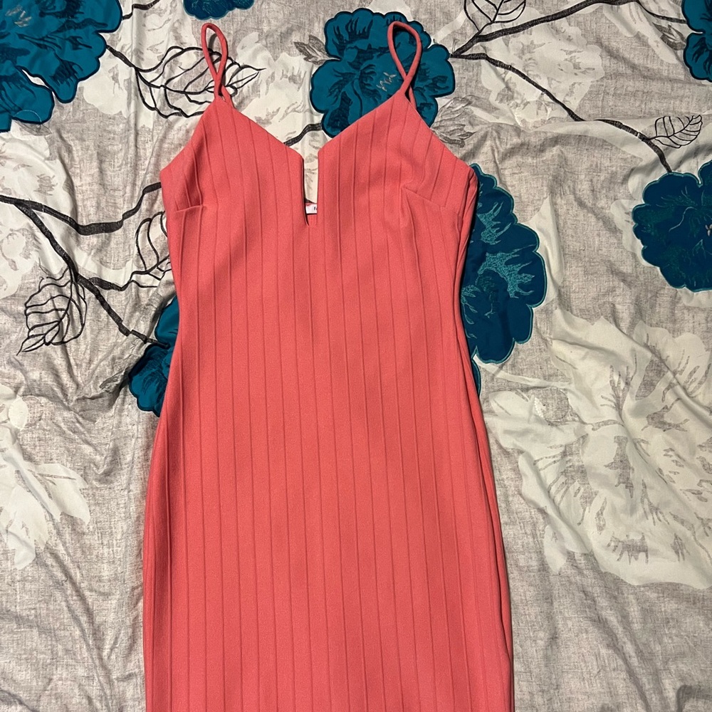 Only worn once, want to give it a good home!